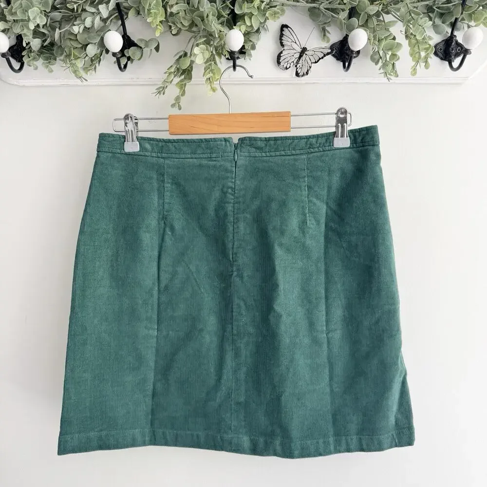 J. Crew Green corduroy mini skirt size 10 new with tag KD